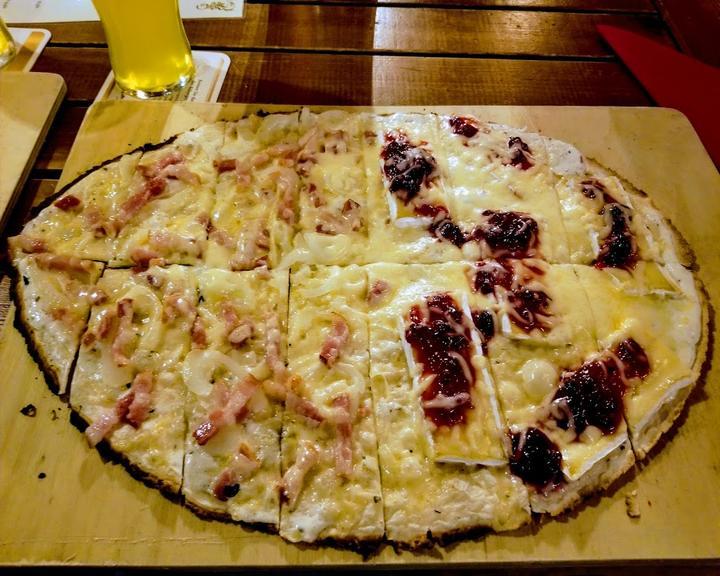 Flammkuchen Hutte